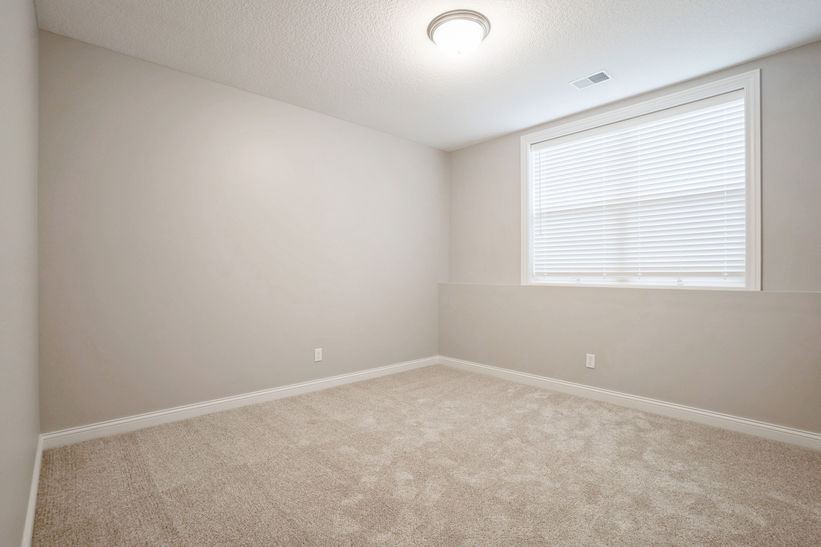 4539 E Slate Creek Drive Property Photo 17