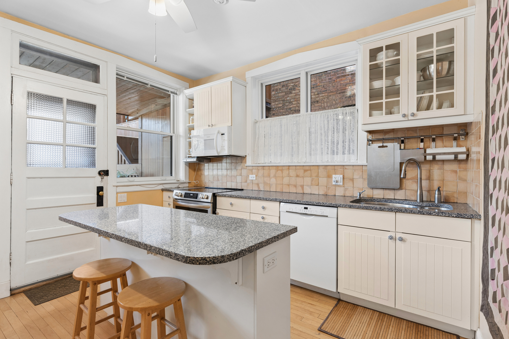 805 Hinman Avenue 1 Property Photo 19
