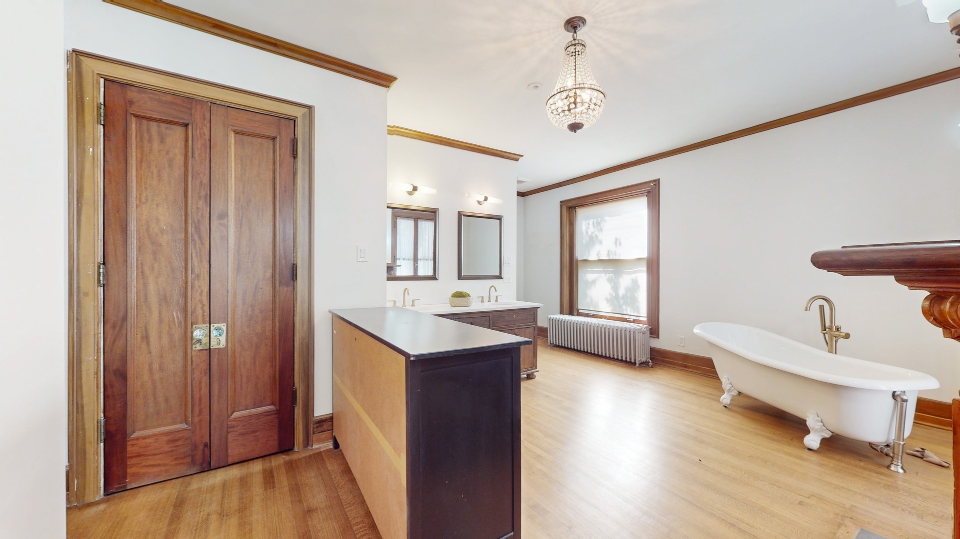 5235 S University Avenue Property Photo 34