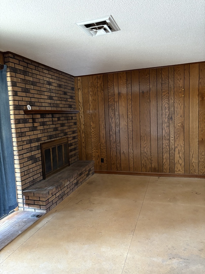 707 E Boulevard Street Property Photo 13