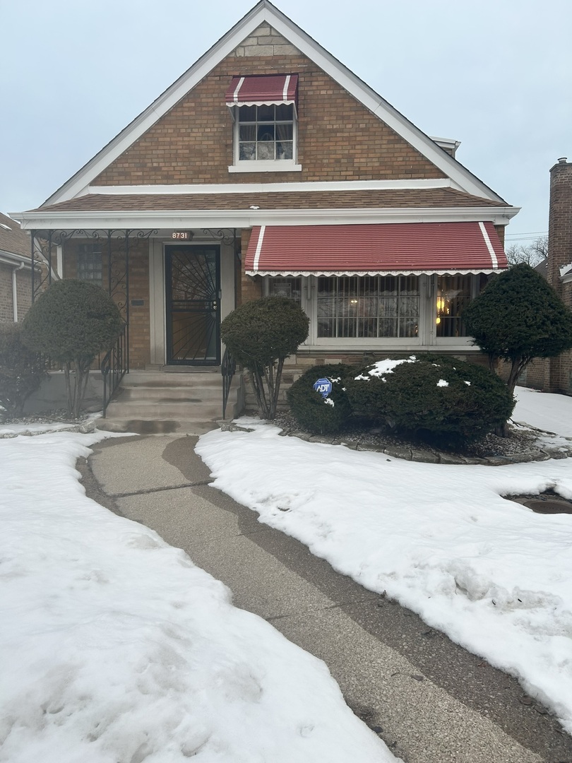 8731 S Clyde Avenue Property Photo 1
