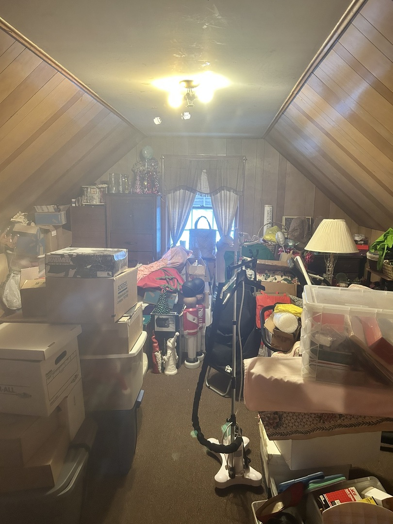 8731 S Clyde Avenue Property Photo 10