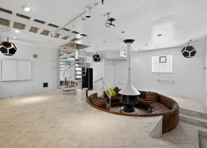 12576290 Property Photo 6