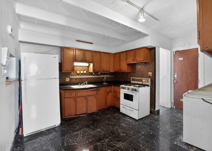12576290 Property Photo 11
