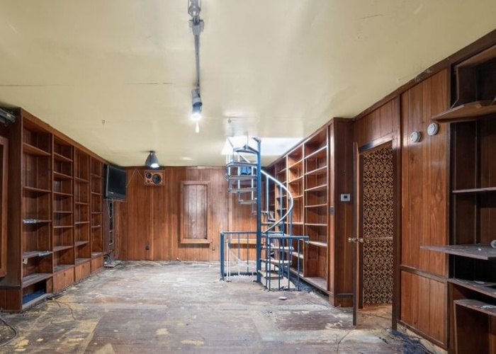 12576290 Property Photo 15