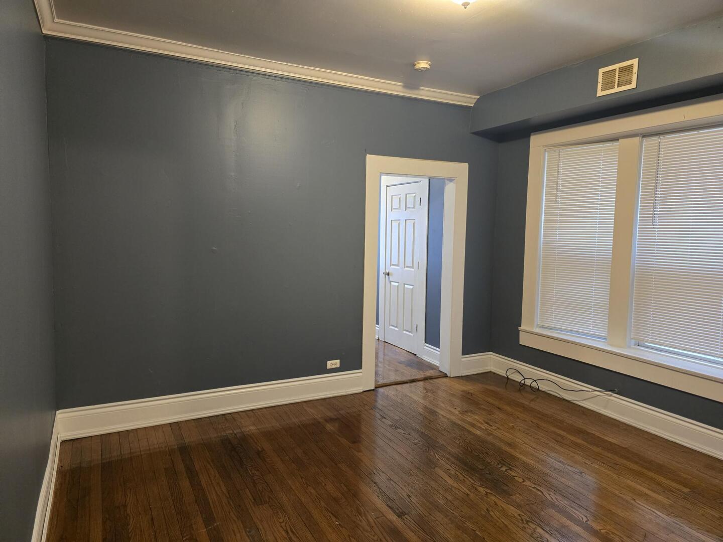 7317 S Union Avenue Property Photo 9