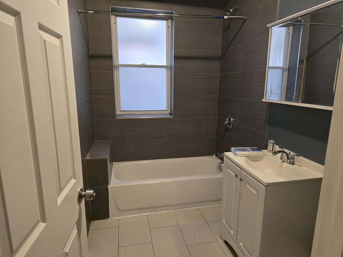 7317 S Union Avenue Property Photo 10