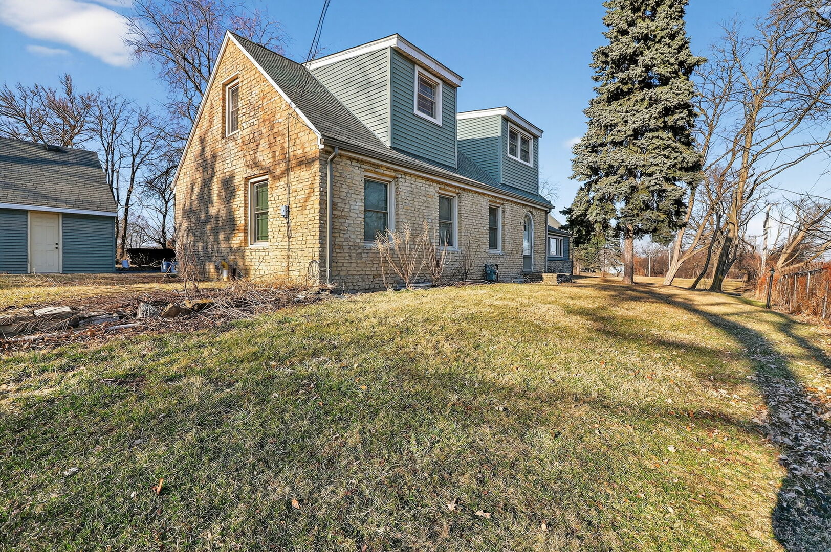 400 Frontage Road Property Photo 6