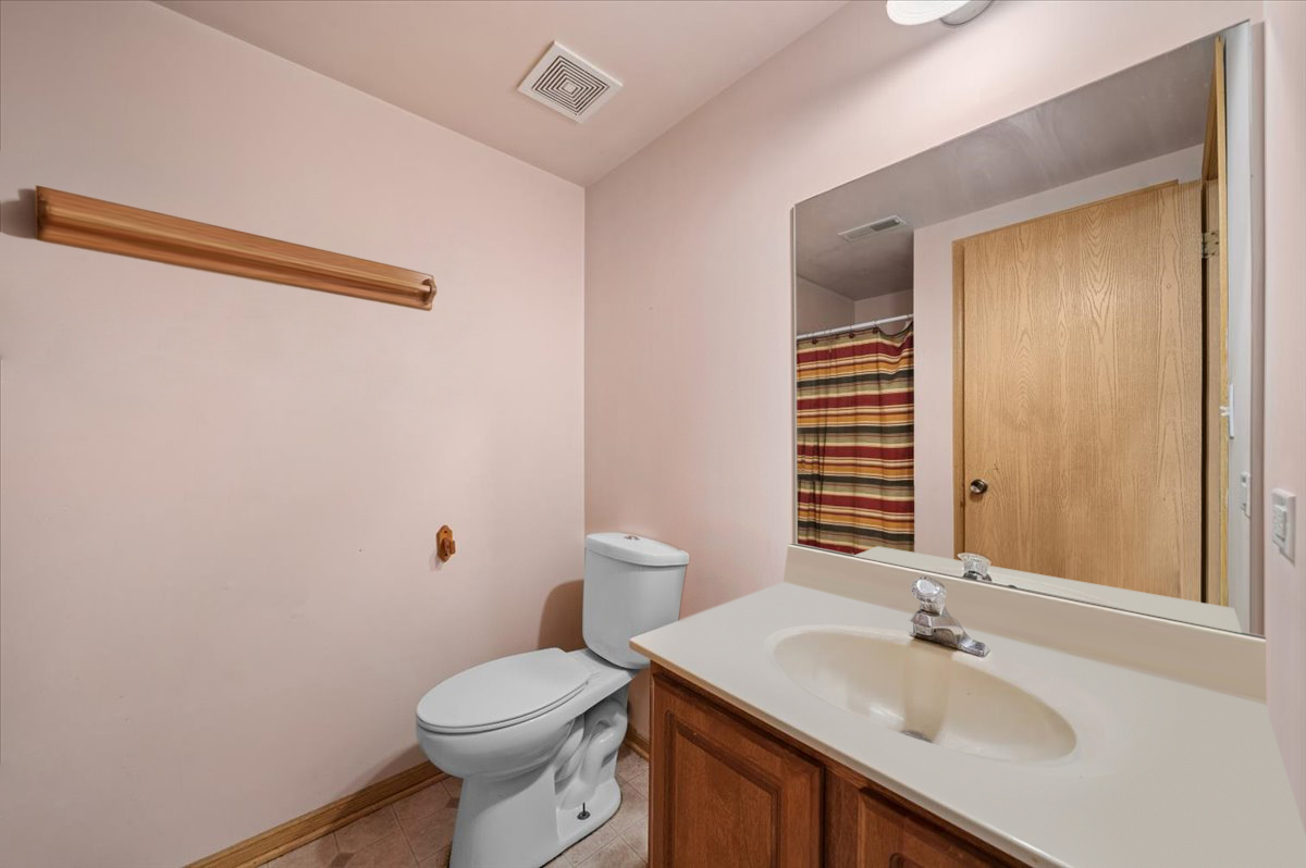 22979 Eastwind Drive Property Photo 18