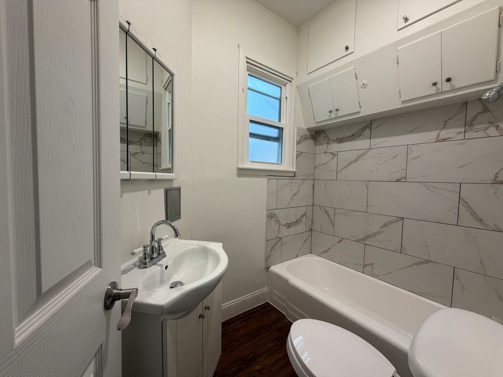 718 17th Street Property Photo 16