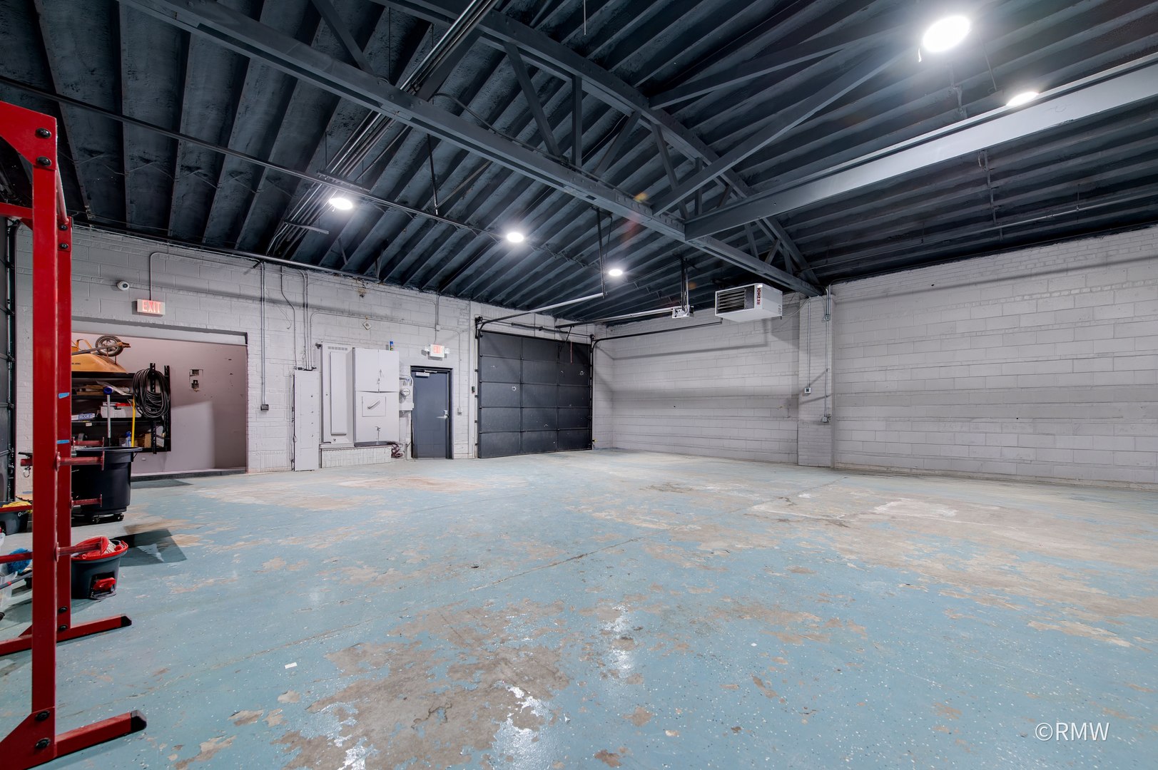 80 W Lake Street Property Photo 19