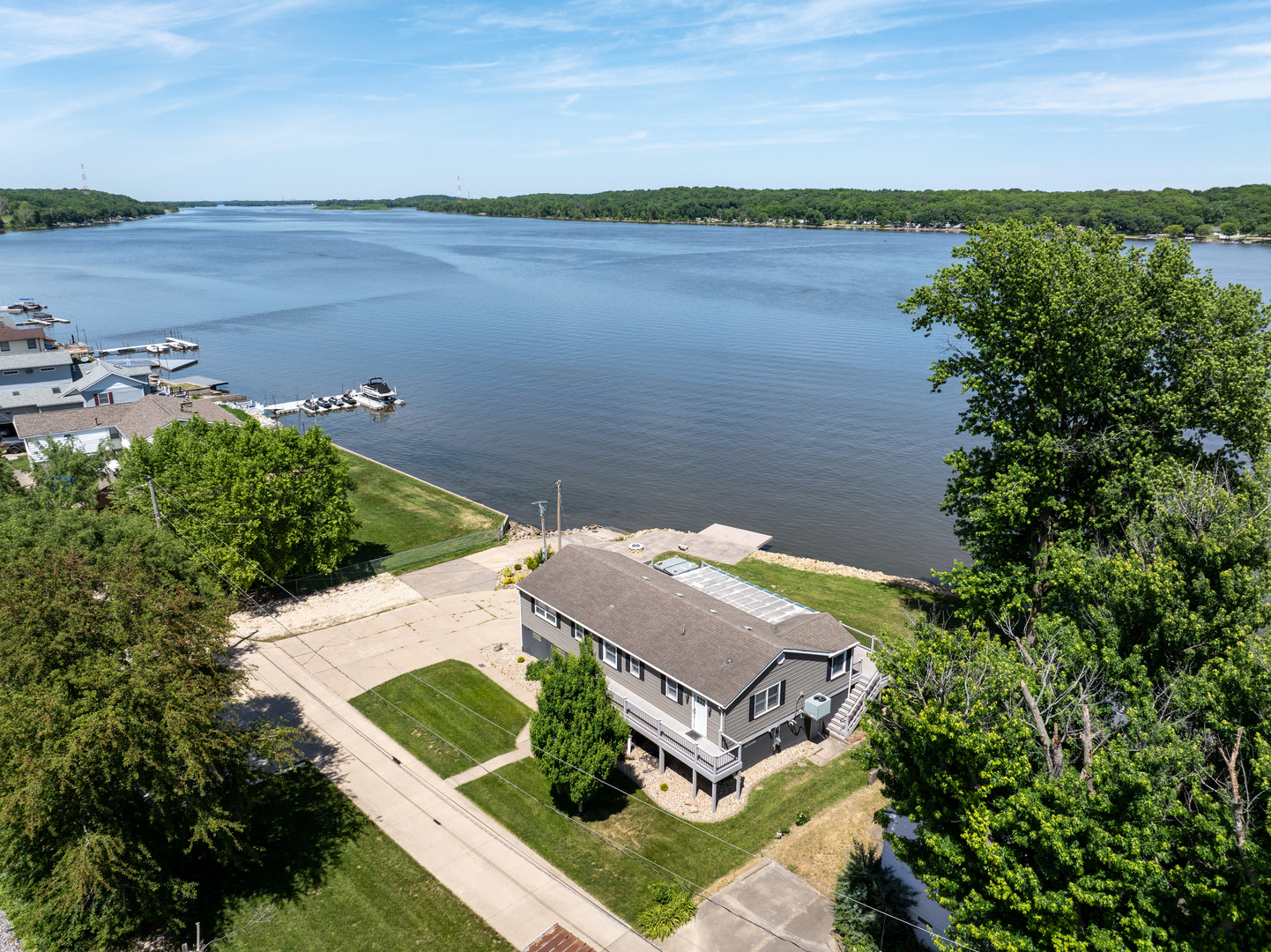22799 Great River Road Property Photo 1