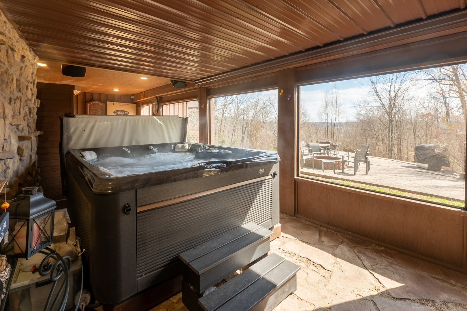 1425 Skyline Drive Property Photo 34