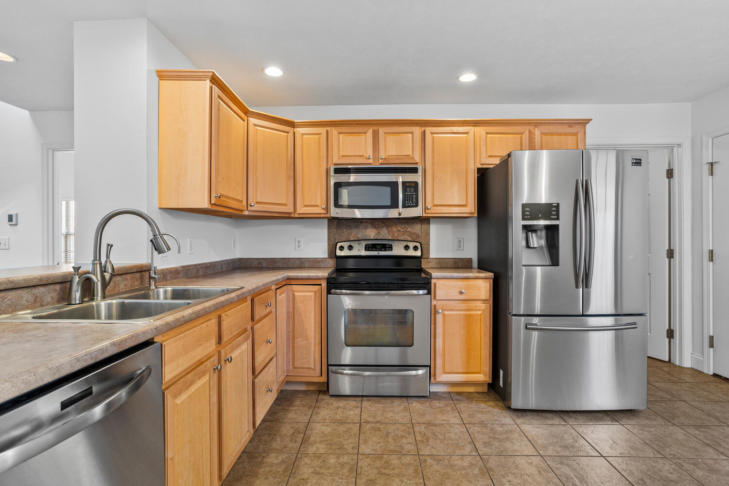2517 Pembrook Point Property Photo 11