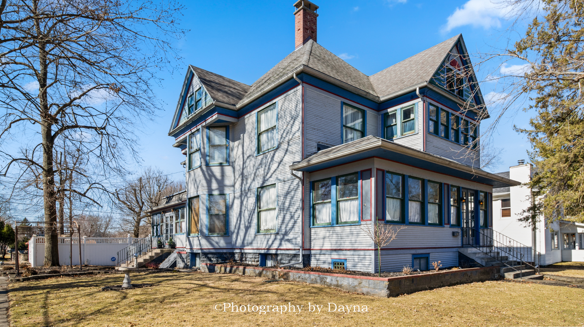 203 N Maple Street Property Photo 1