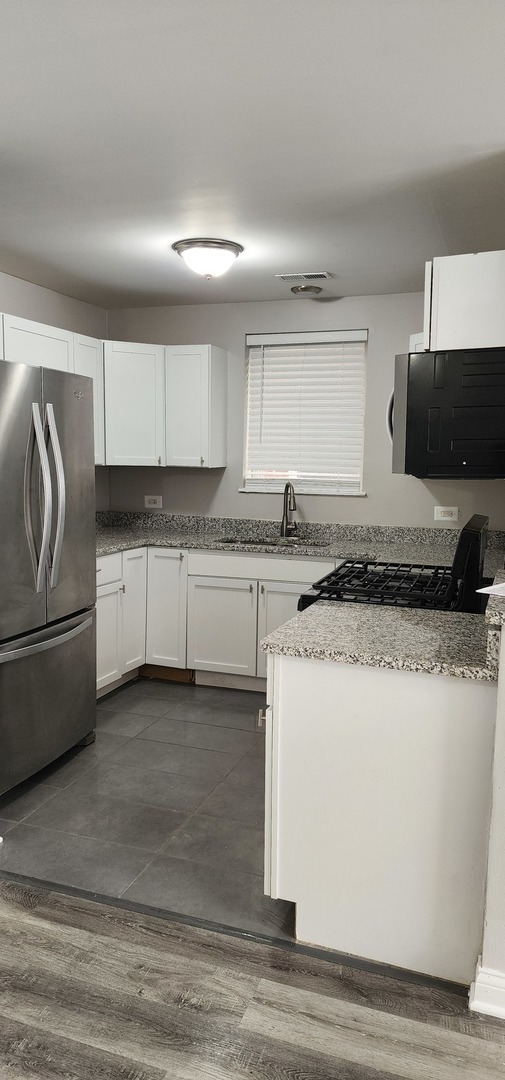 642 W 123rd Street 1 Property Photo 4