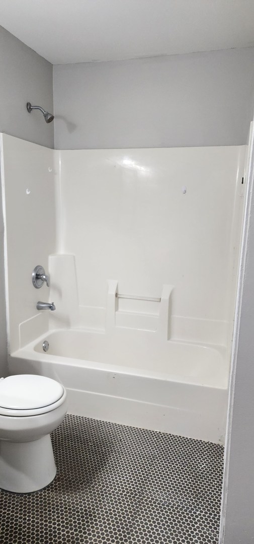 642 W 123rd Street 1 Property Photo 15