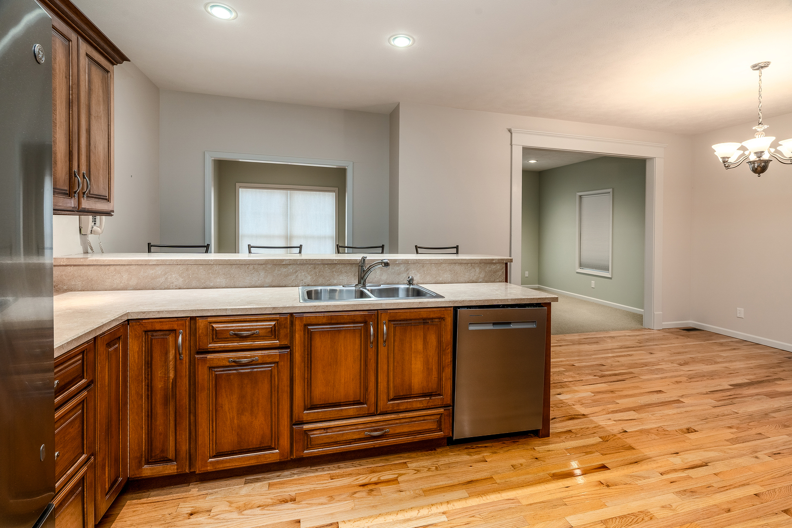 8511 Knox Road Property Photo 11