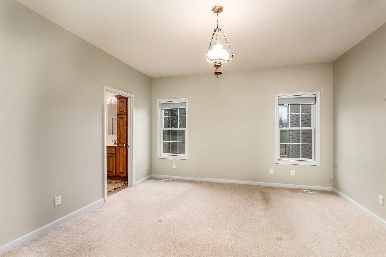 8511 Knox Road Property Photo 13