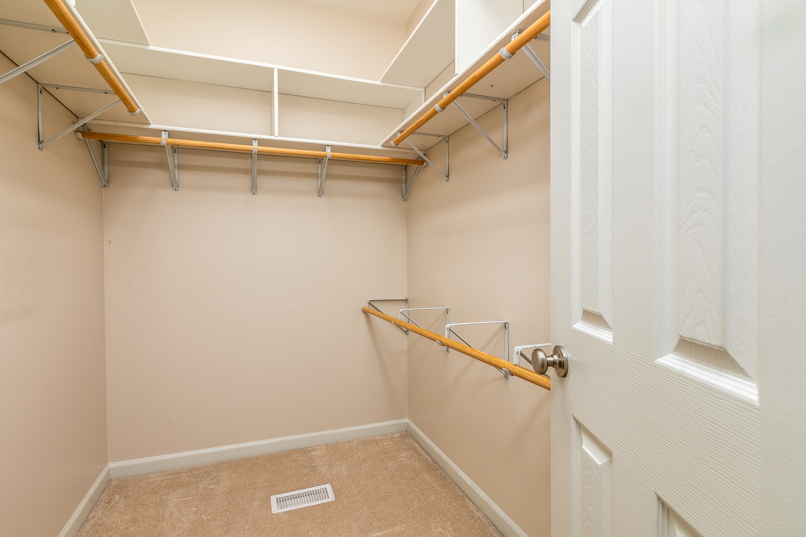 8511 Knox Road Property Photo 33