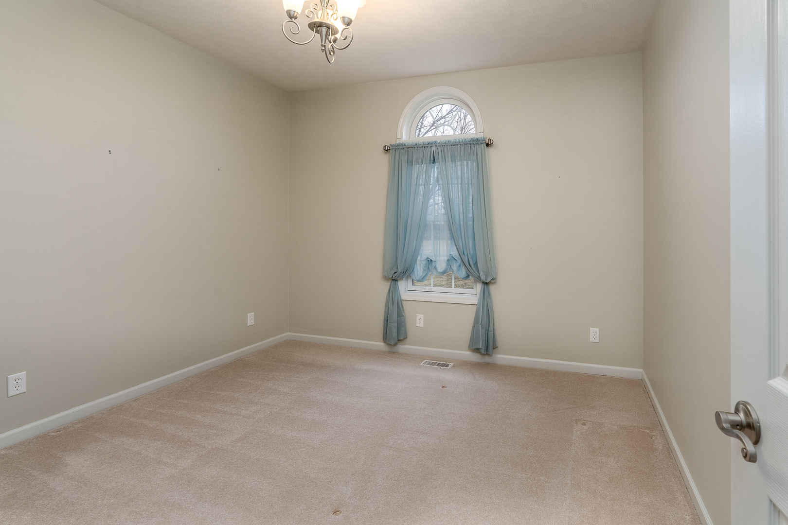 8511 Knox Road Property Photo 36