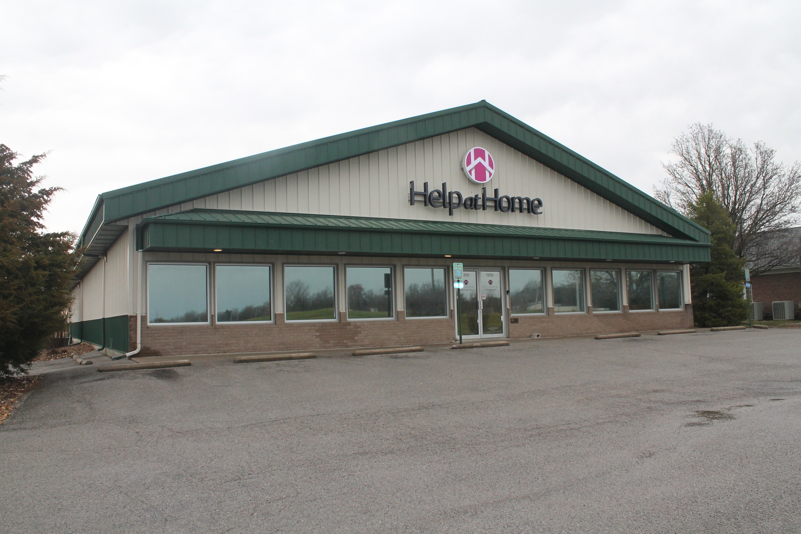 1350 E Mall Drive Property Photo 2