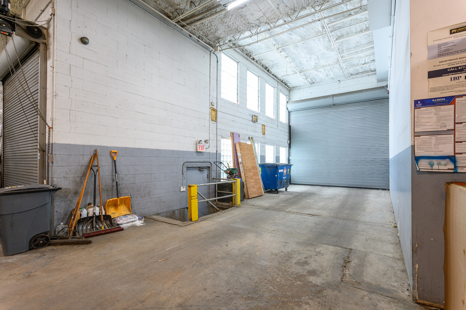242 N Western Avenue Property Photo 5