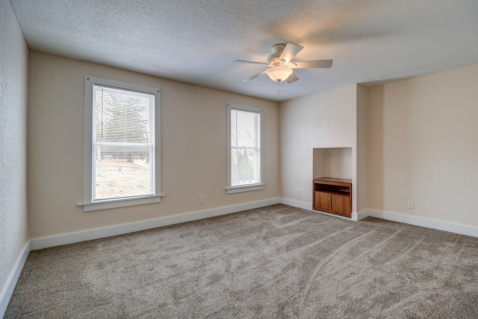 105 S Bluff Street Property Photo 20