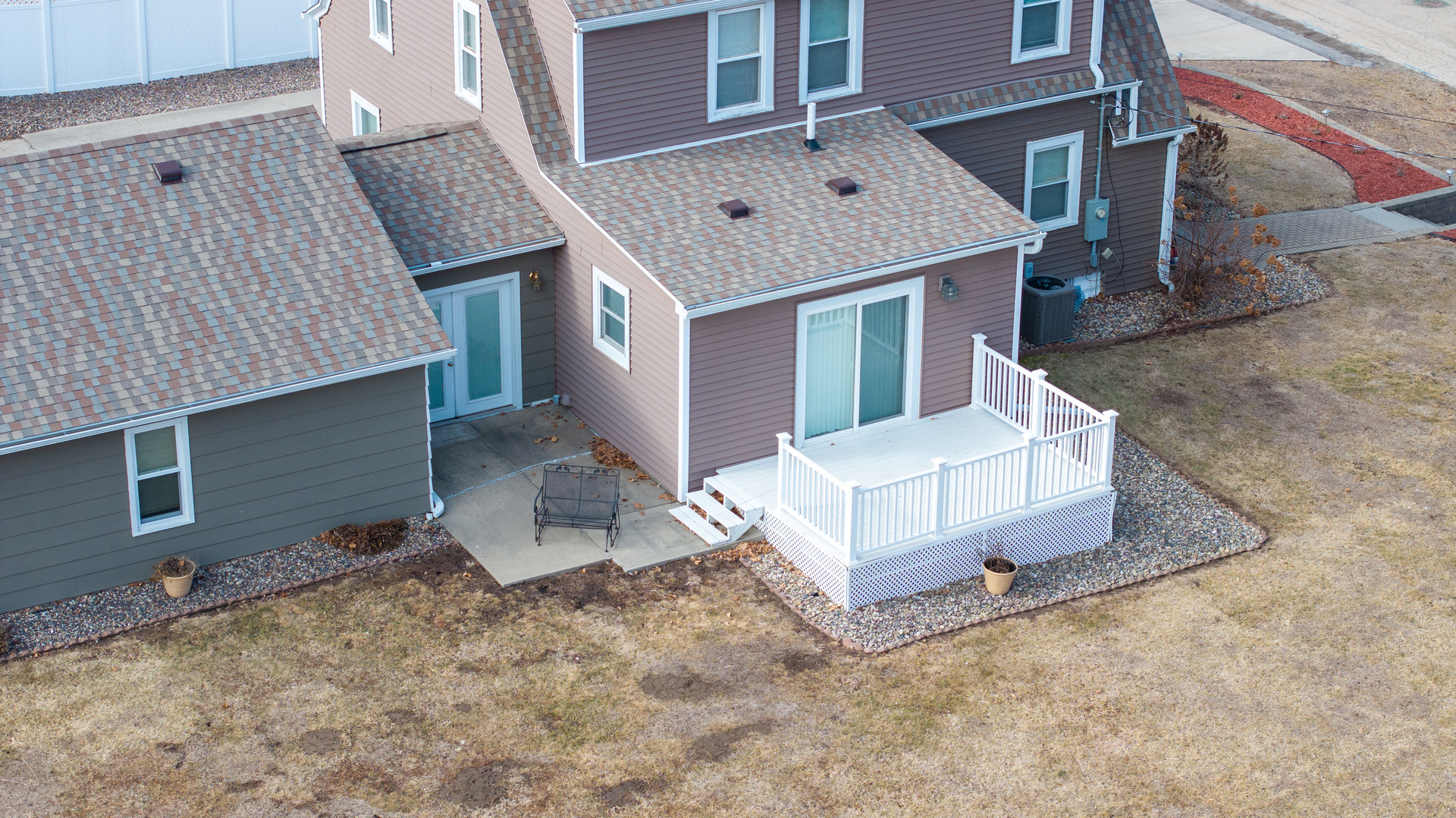 105 S Bluff Street Property Photo 25