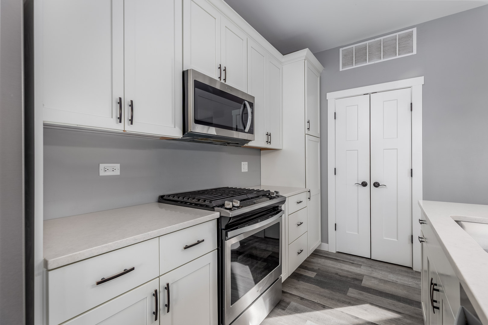 100 Great Loop Drive #48 Property Photo 6