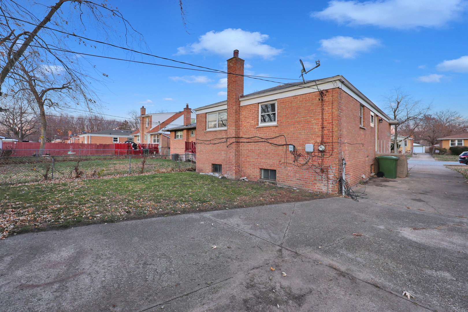 14234 Ingleside Avenue Property Photo 4