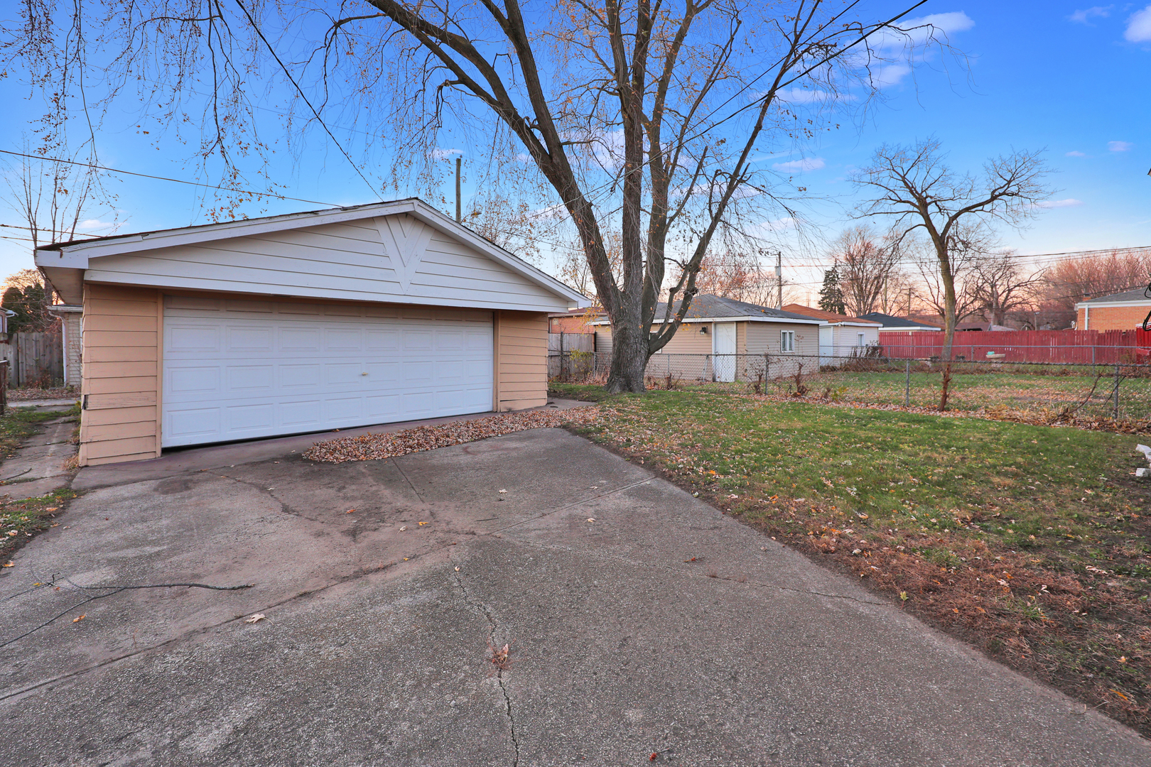 14234 Ingleside Avenue Property Photo 5