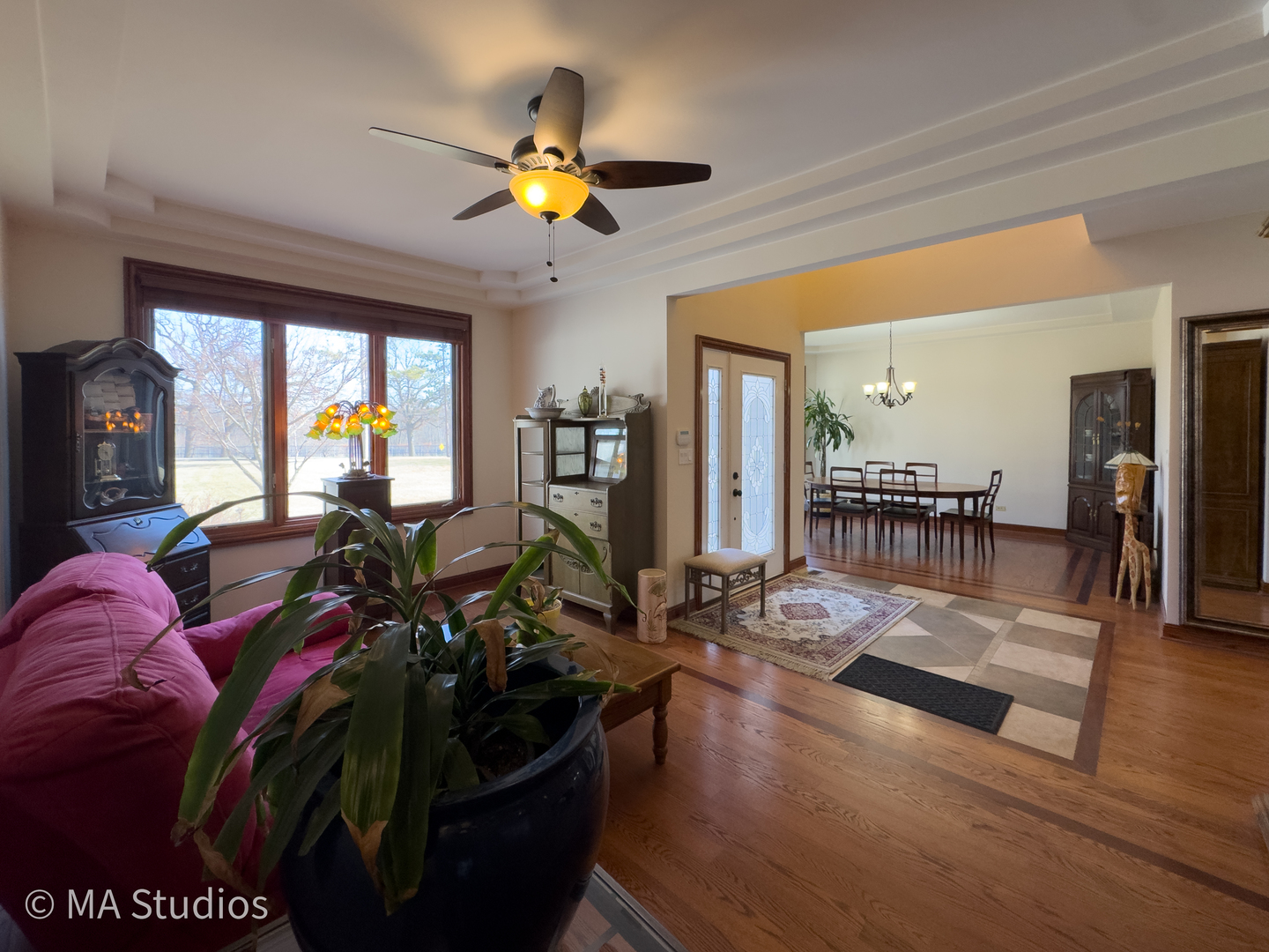 9030 Elm Avenue Property Photo 8