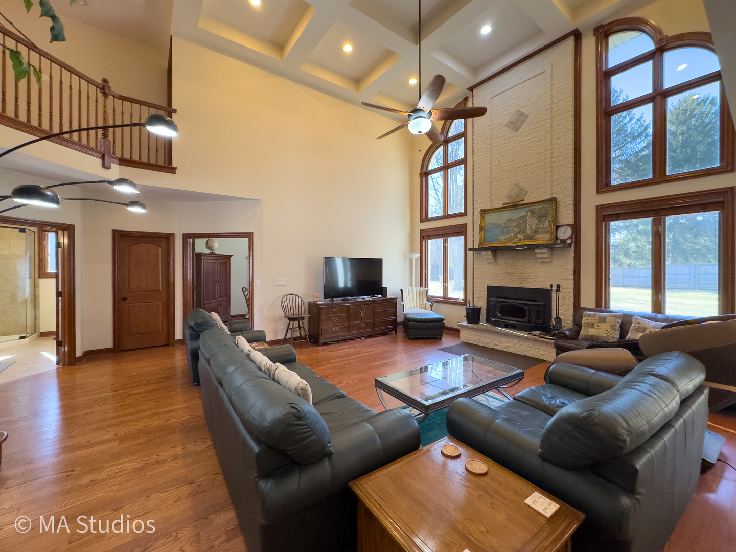 9030 Elm Avenue Property Photo 10