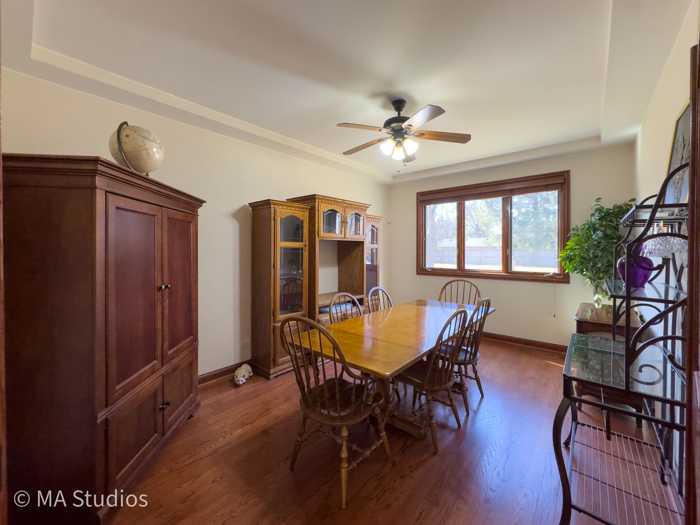 9030 Elm Avenue Property Photo 11