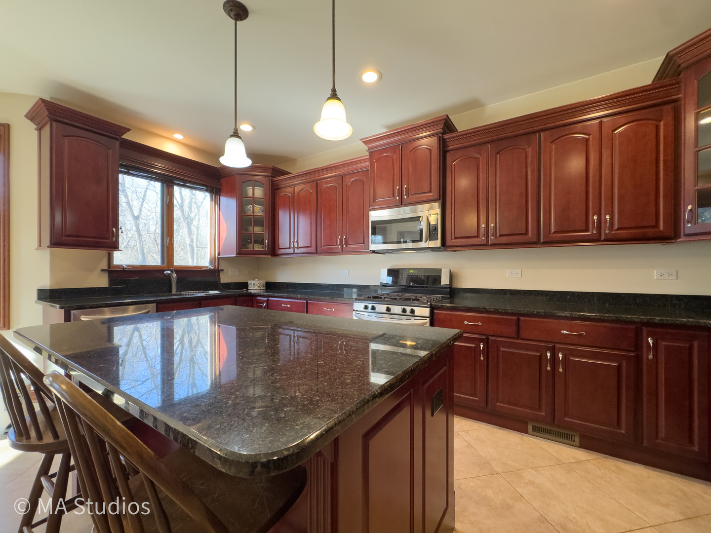 9030 Elm Avenue Property Photo 18