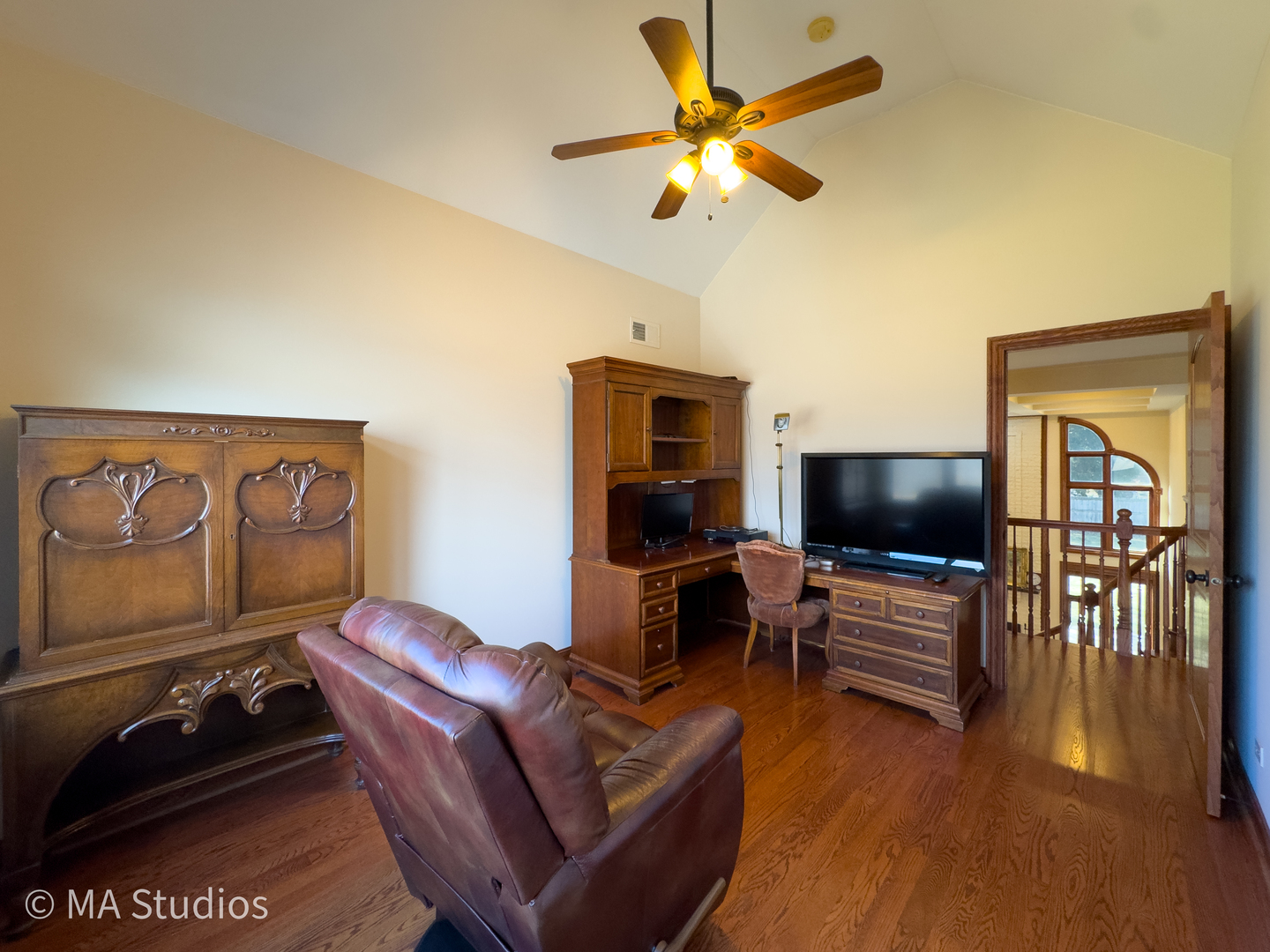 9030 Elm Avenue Property Photo 43