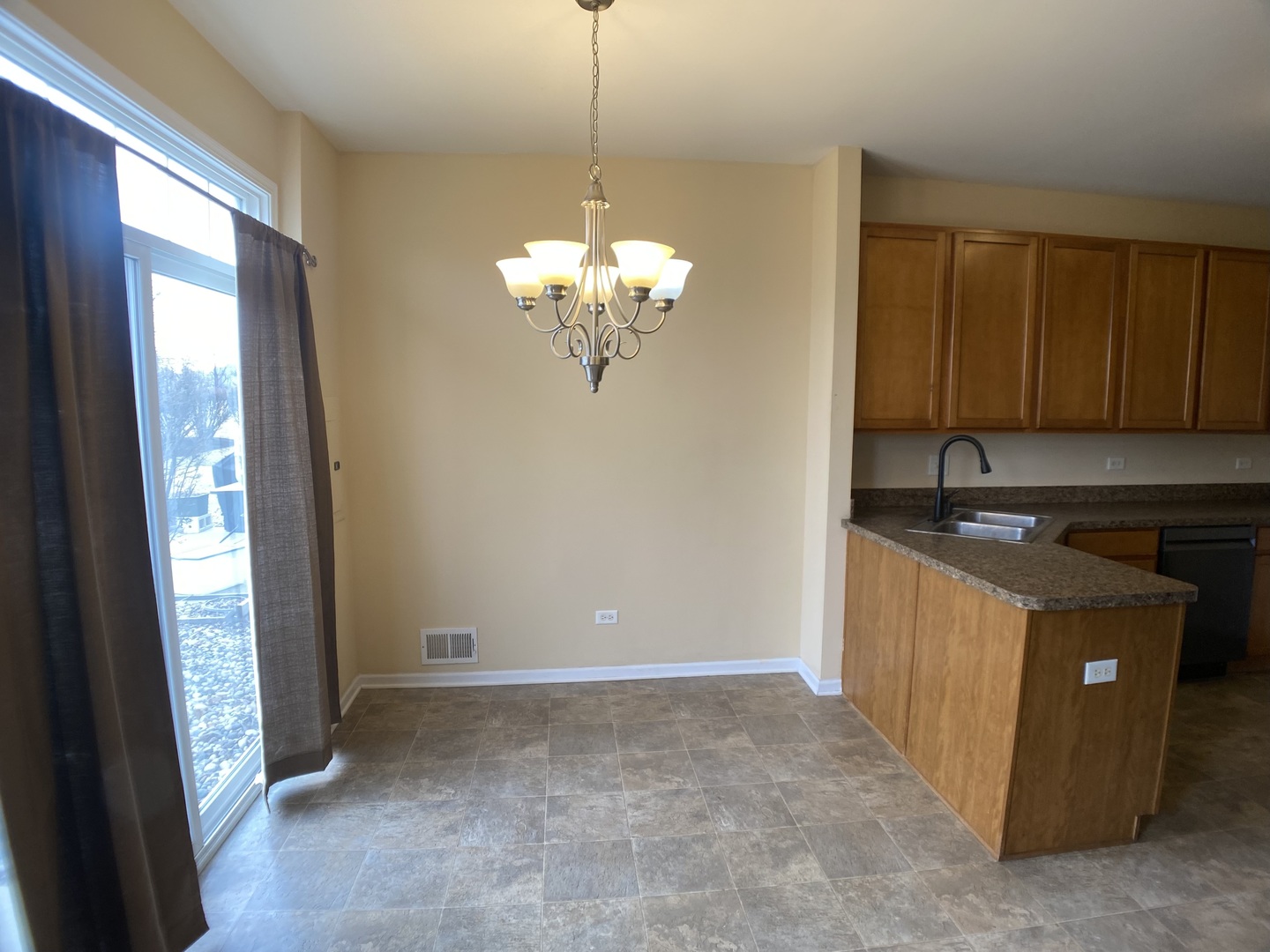 24951 Clare Circle Property Photo 10