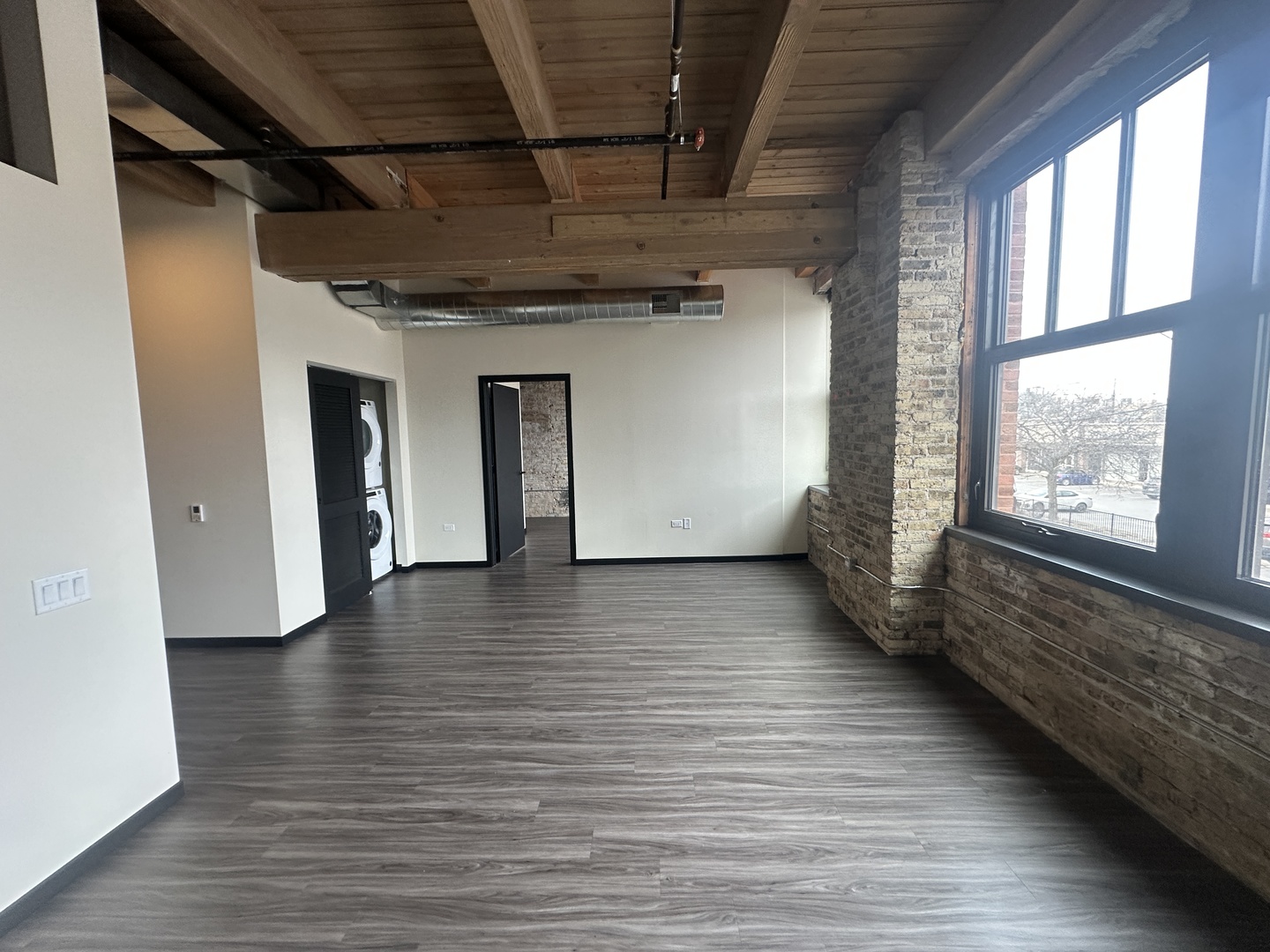2032 N Clybourn Avenue 211 Property Photo 4