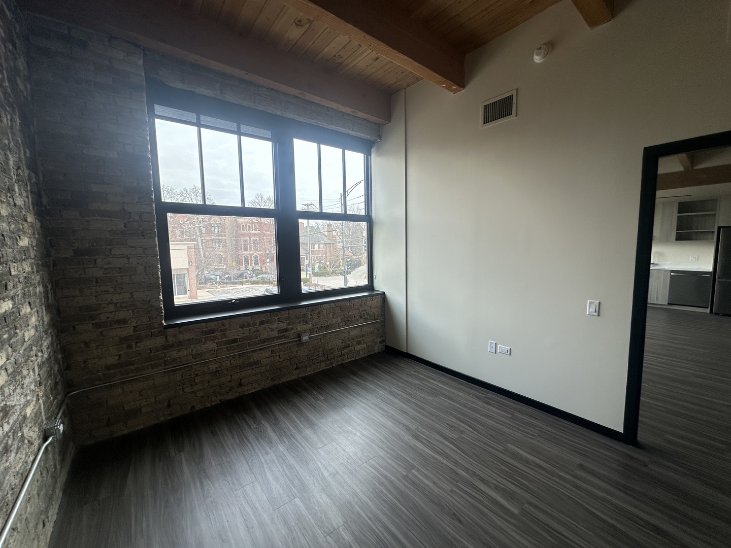 2032 N Clybourn Avenue 211 Property Photo 7