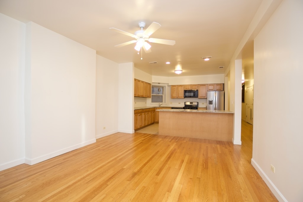 6713 N Sheridan Road 2n Property Photo 8