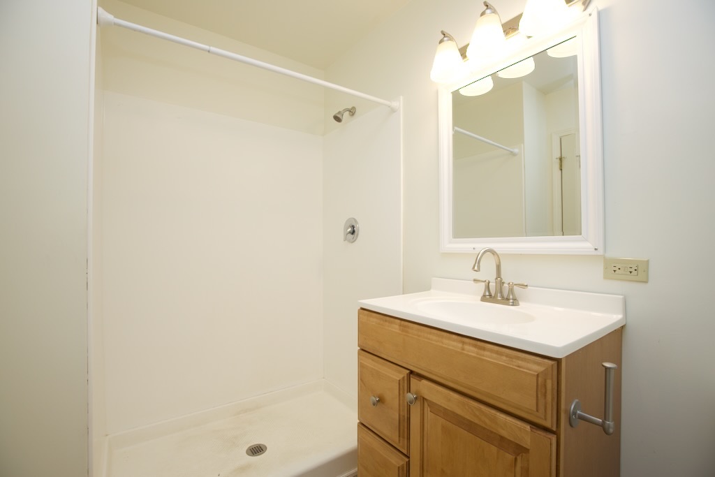 6713 N Sheridan Road 2n Property Photo 19