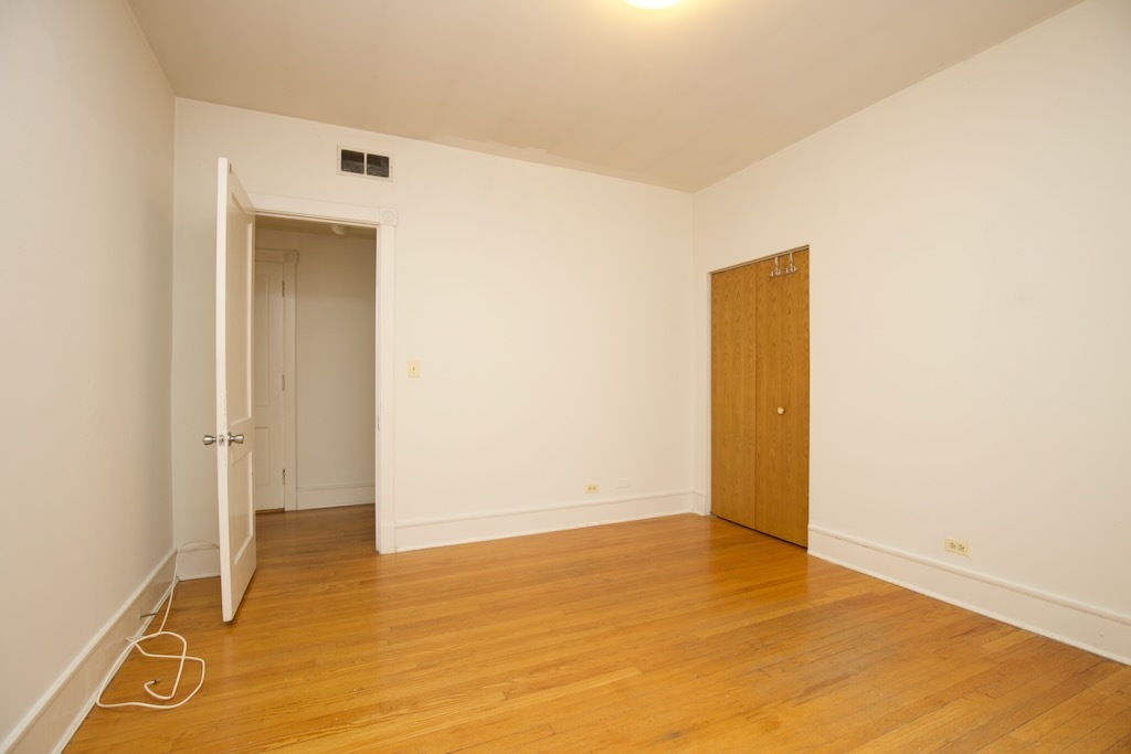 6717 N Sheridan Road 3s Property Photo 15