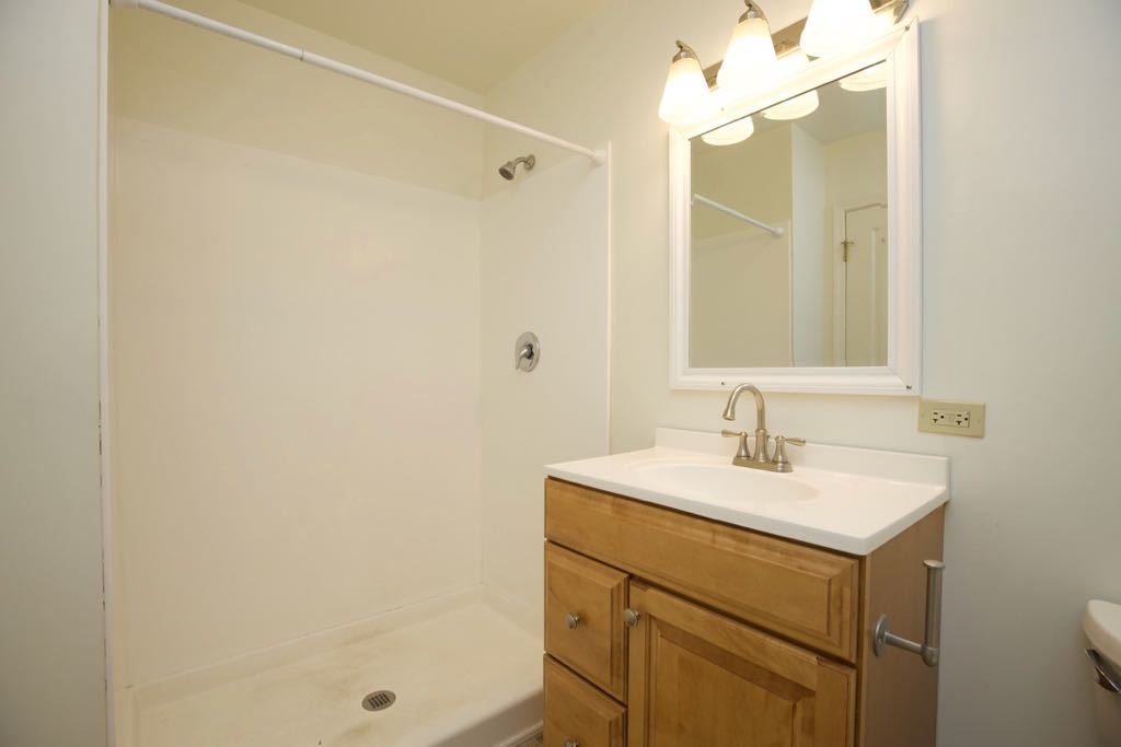 6713 N Sheridan Road 1n Property Photo 19