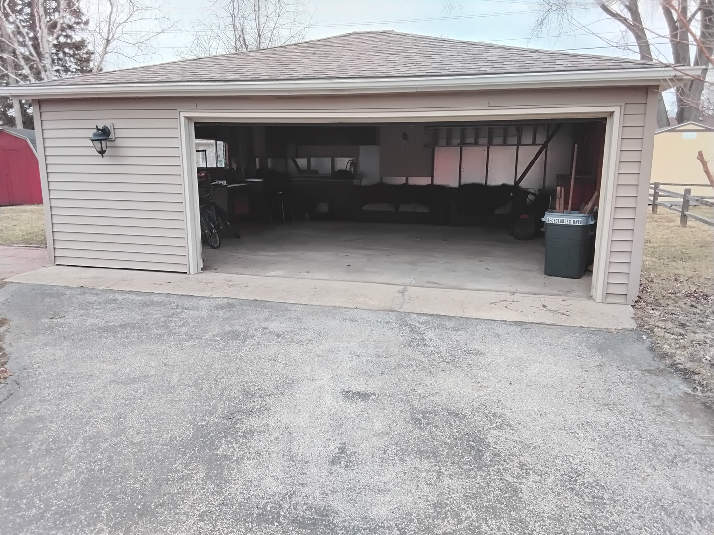 11410 S Neenah Avenue Property Photo 15