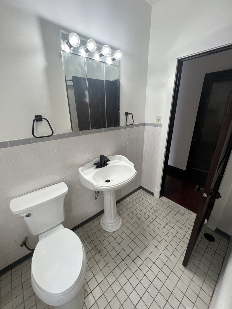 8139 S Peoria Street 2 Property Photo 10