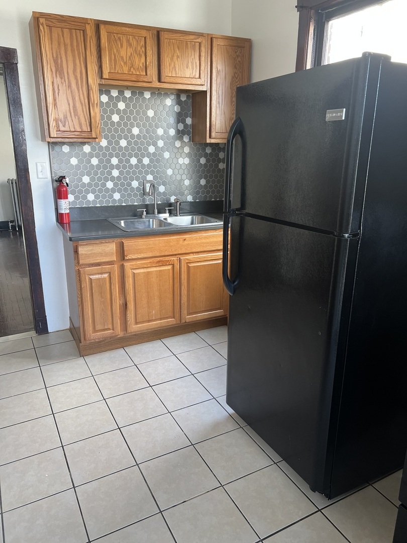 8139 S Peoria Street 2 Property Photo 23