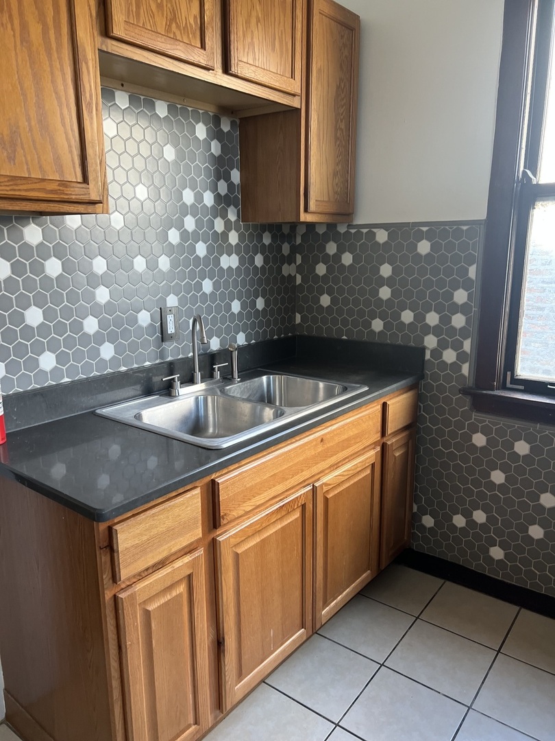 8139 S Peoria Street 2 Property Photo 29