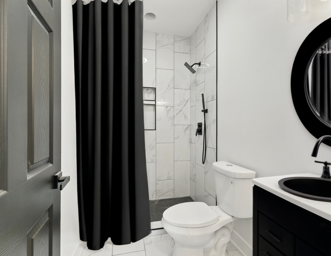 6325 S Langley Avenue Property Photo 9