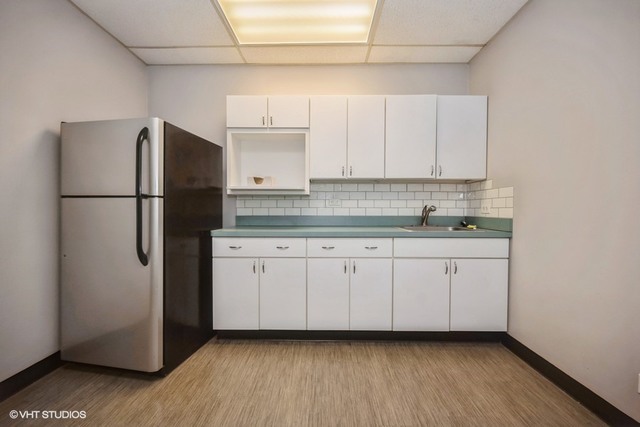 111 N Wabash Avenue 1205 Property Photo 9